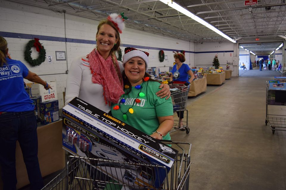 United Way Holiday Project volunteers