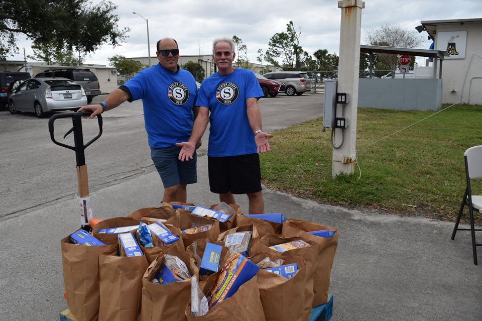 United Way Holiday Project volunteers