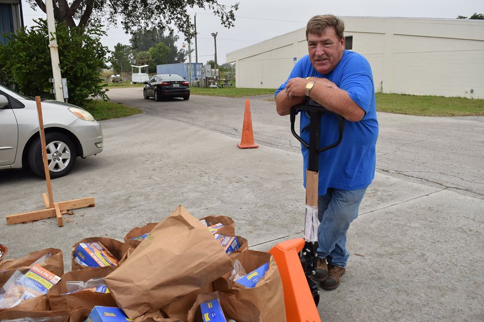 United Way Holiday Project volunteer