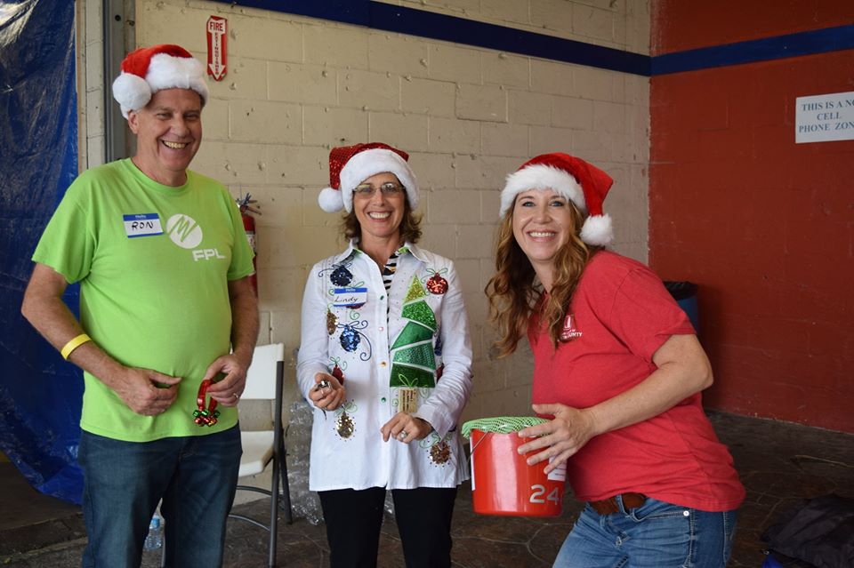 United Way Holiday Project volunteers