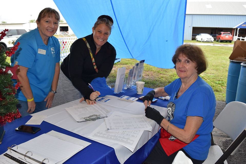 United Way Holiday Project volunteers