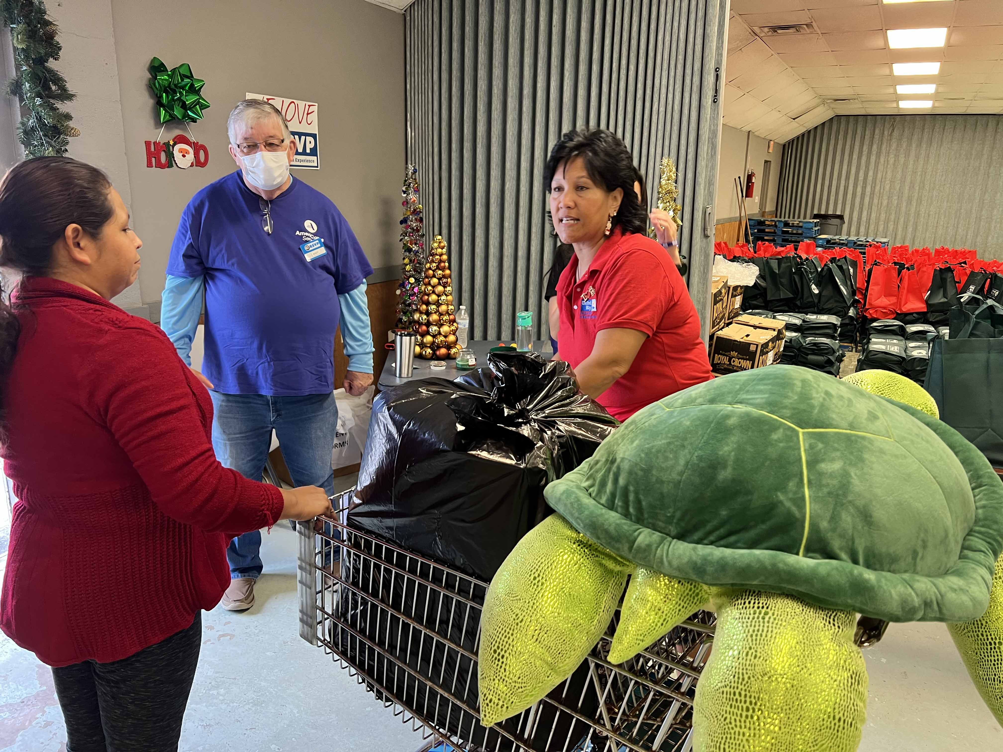 United Way Holiday Project Volunteers