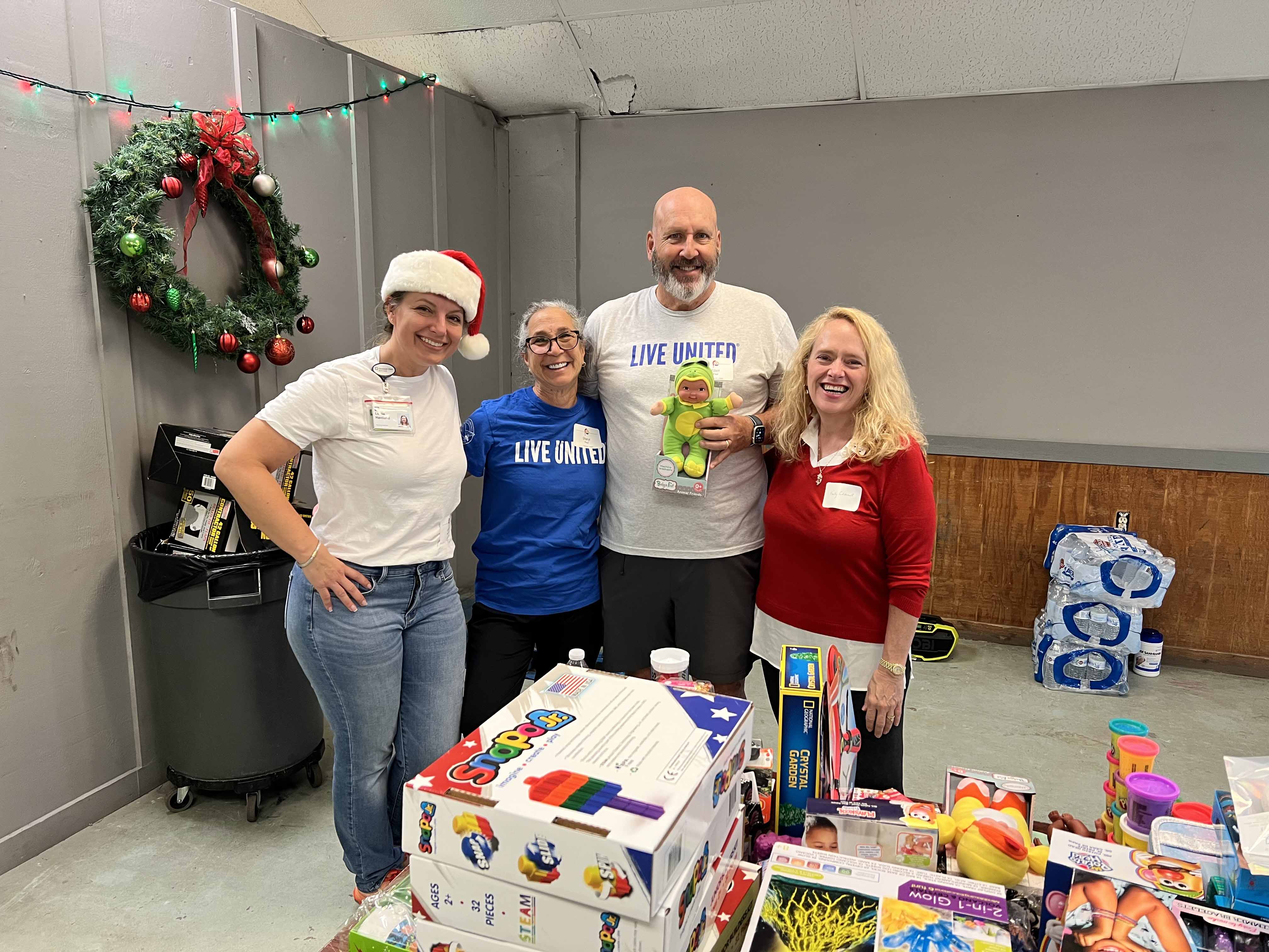 United Way Holiday Project Volunteers