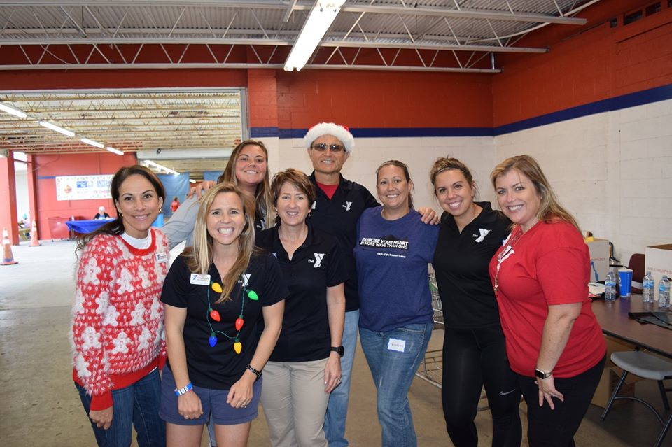 United Way Holiday Project volunteers